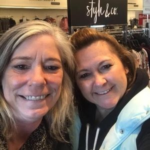 Meet your Posher, Connie